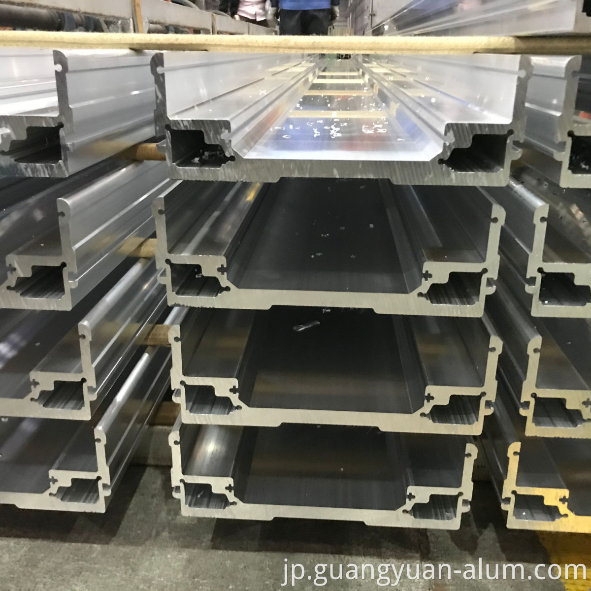 guangyuan aluminum co., ltd customized aluminium extrusion profile alloy 6063-T5 aluminium profile